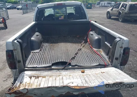 2004 Dodge Dakota Sport/Sxt from USA, damaged, VIN 1D7HG38N24S707004